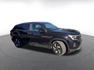 Used 2025 Volkswagen Atlas Cross Sport SE video 2
