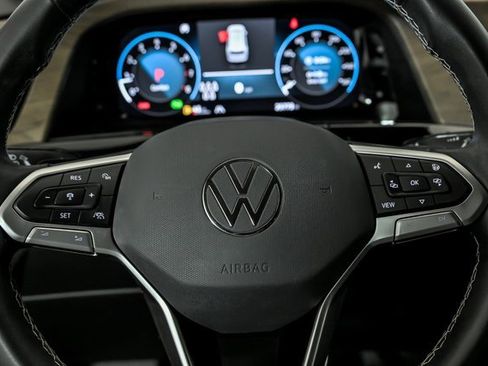 Certified 2024 Volkswagen Atlas SE image 17