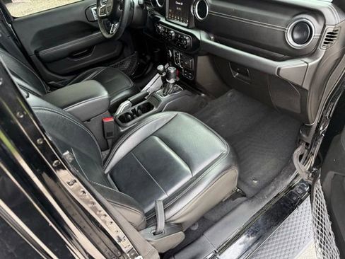 Used 2023 Jeep Wrangler Unlimited Sahara w/ Cold Weather Group image 37