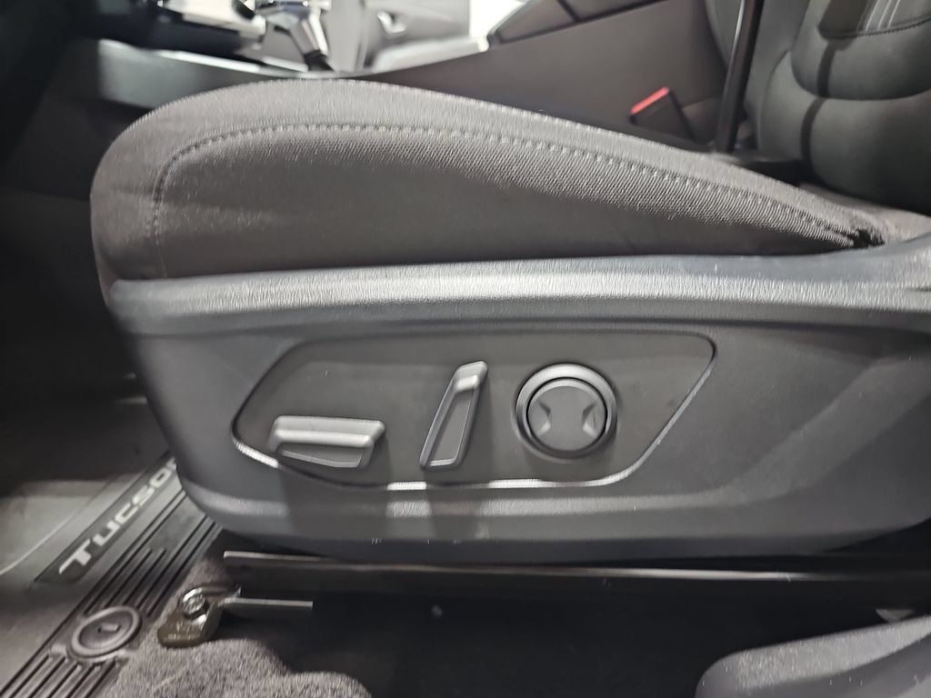 Used 2026 Hyundai Tucson SEL Plus AWD/4WD image 28