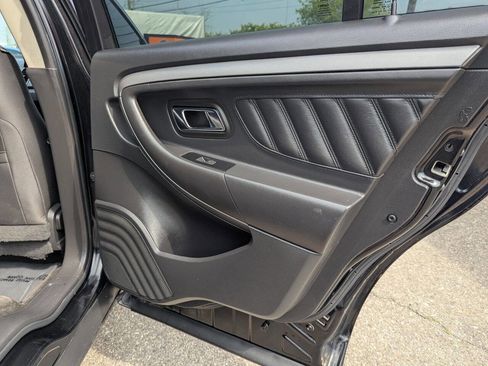 Used 2012 Ford Taurus SEL image 17