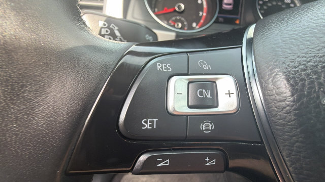 Used 2019 Volkswagen Atlas SE w/ Towing Package AWD/4WD image 16
