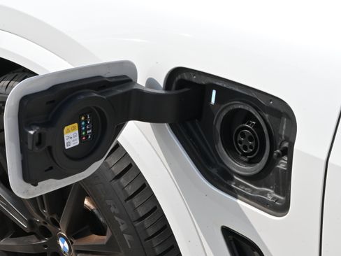 Certified 2023 BMW X5 xDrive45e w/ Executive Package image 42