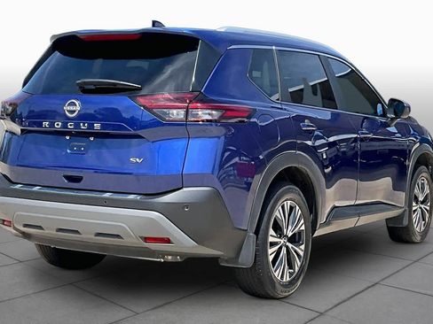 Used 2023 Nissan Rogue SV w/ SV Premium B Package image 13