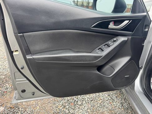 Used 2015 MAZDA MAZDA3 i Touring w/ Technology Package image 24