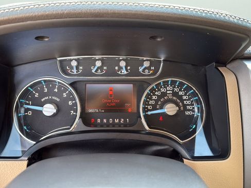 Used 2012 Ford F150 Lariat w/ Lariat Chrome Pkg RWD image 13
