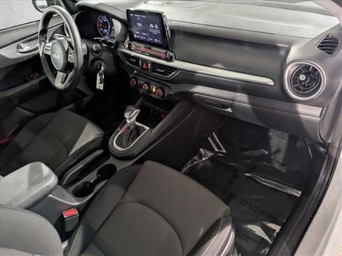 Used 2022 Kia Forte LXS image 26