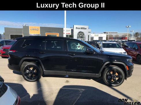 New 2025 Jeep Grand Cherokee L Limited w/ Luxury Tech Group II image 4