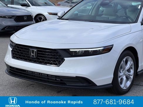 New 2026 Honda Accord LX image 28