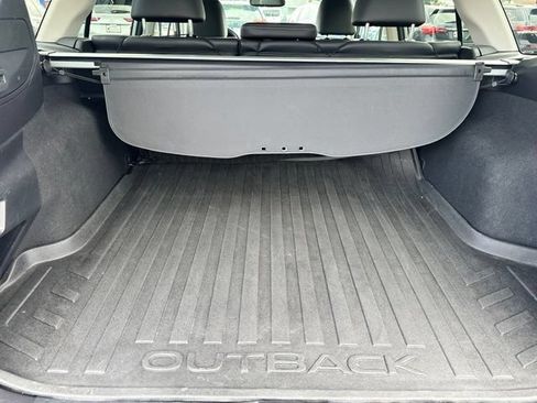 Used 2016 Subaru Outback 2.5i Limited AWD/4WD image 22
