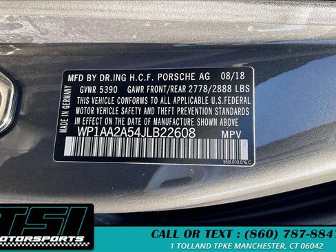 Used 2018 Porsche Macan AWD/4WD image 33