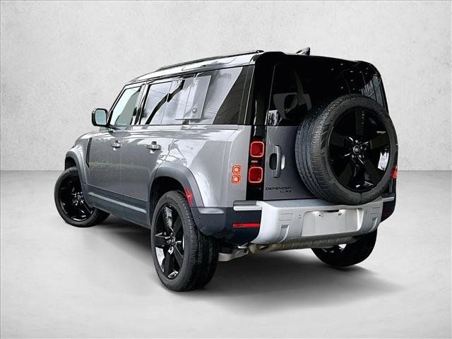 Used 2020 Land Rover Defender 110 SE AWD/4WD image 13