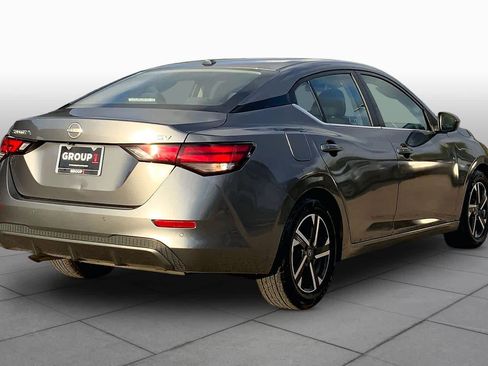 Used 2024 Nissan Sentra SV FWD image 13