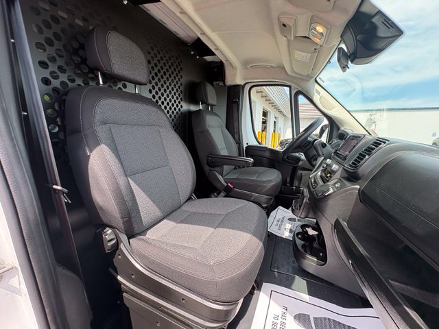 Used 2025 RAM ProMaster 2500 w/ U-Haul Equipment Group FWD image 24