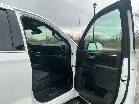 Used 2022 Chevrolet Silverado 1500 LTZ image 17