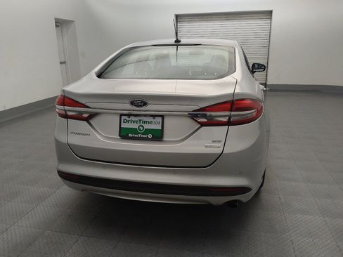 Used 2018 Ford Fusion SE w/ Fusion SE Technology Package FWD image 7