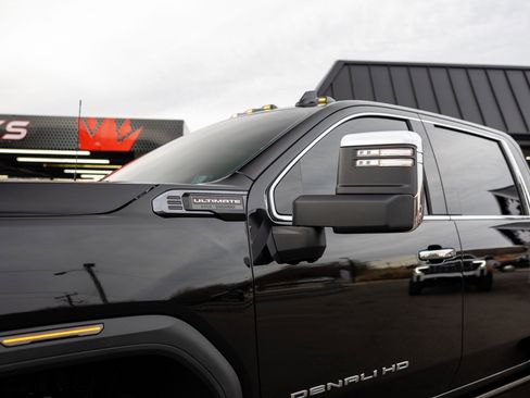 Used 2026 GMC Sierra 3500 Denali Ultimate image 25