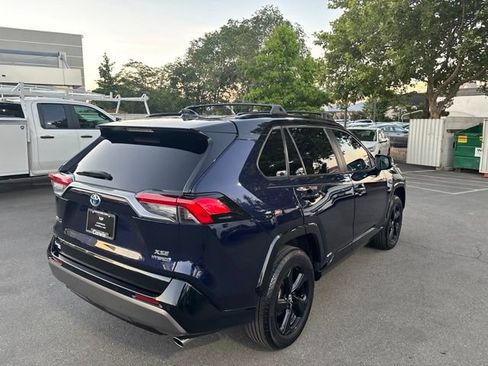 Used 2020 Toyota RAV4 XSE AWD/4WD image 8