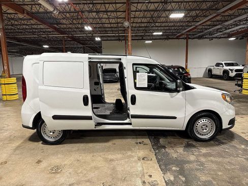 Used 2022 RAM ProMaster City Tradesman FWD image 24