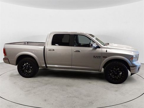 Used 2016 RAM 1500 Laramie image 6
