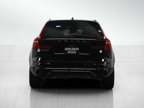 Used 2023 Volvo XC60 T8 Polestar image 4