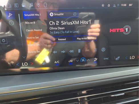 New 2026 Chevrolet Traverse LT image 20