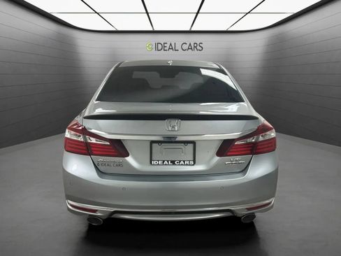 Used 2016 Honda Accord Touring image 6