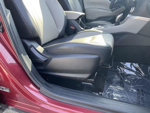 Used 2019 Subaru Forester Limited AWD/4WD image 29