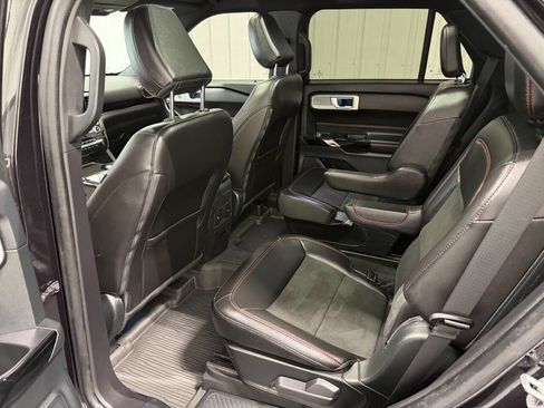 Used 2022 Ford Explorer ST-Line w/ Class IV Trailer Tow Package AWD/4WD image 14