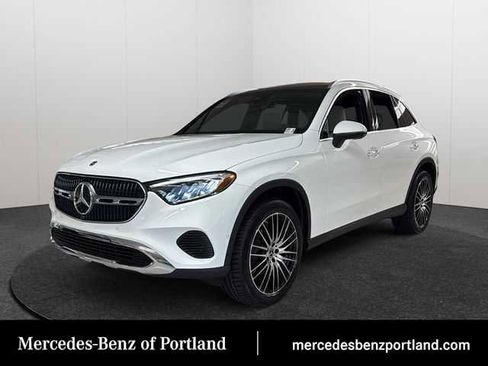 Used 2026 Mercedes-Benz GLC 300 4MATIC image 1