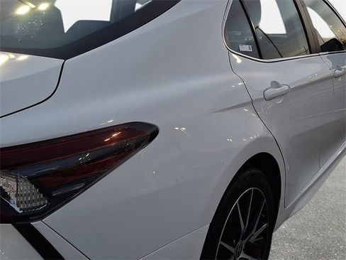 Certified 2024 Toyota Camry SE image 9