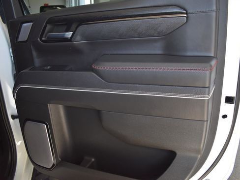 Used 2023 GMC Sierra 1500 AT4X image 18