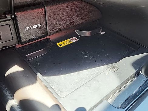 Used 2022 Toyota Camry XSE w/ Navigation Package FWD image 16