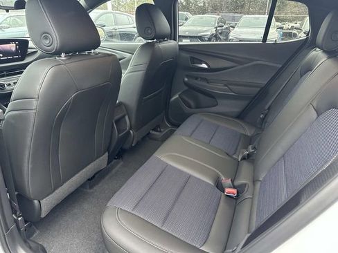 New 2026 Buick Envista Preferred FWD image 12