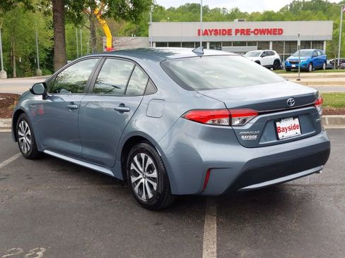 Used 2021 Toyota Corolla LE FWD image 11