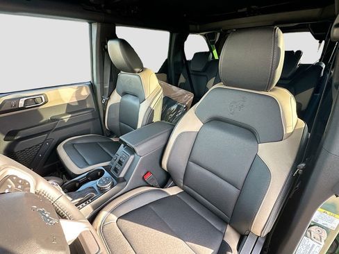 New 2025 Ford Bronco Big Bend w/ Black Diamond Package image 21