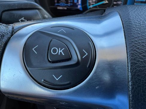 Used 2017 Ford C-MAX SE image 16