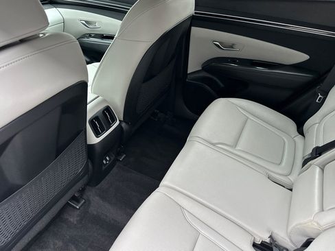 Used 2022 Hyundai Tucson Limited w/ Cargo Package FWD image 14