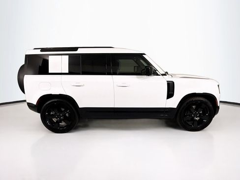 New 2026 Land Rover Defender 110 X-Dynamic SE AWD/4WD image 4