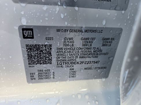 Used 2023 GMC Sierra 1500 SLE image 32