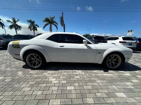 Used 2023 Dodge Challenger R/T Scat Pack RWD image 11