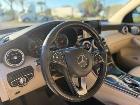 Used 2016 Mercedes-Benz GLC 300 GLC 300 Sport Utility 4D image 16
