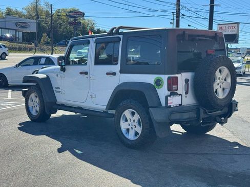 Used 2013 Jeep Wrangler Unlimited Sport image 5