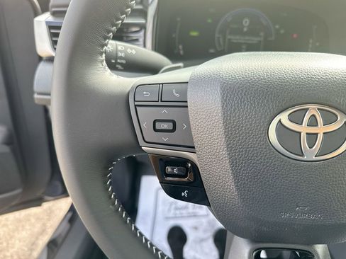 New 2026 Toyota Camry SE w/ Convenience Package image 17