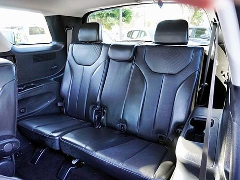 Used 2025 Hyundai Palisade SEL AWD/4WD image 19