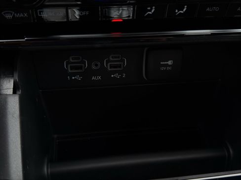 New 2025 Jeep Grand Cherokee L Limited w/ Black Appearance Package AWD/4WD image 20