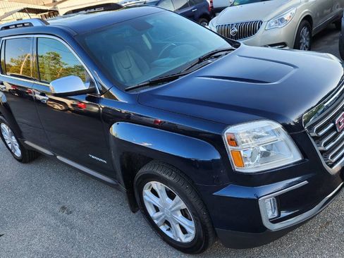 Used 2017 GMC Terrain SLT w/ Open Road Package image 18