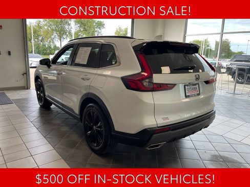 Used 2023 Honda CR-V Sport Touring image 8