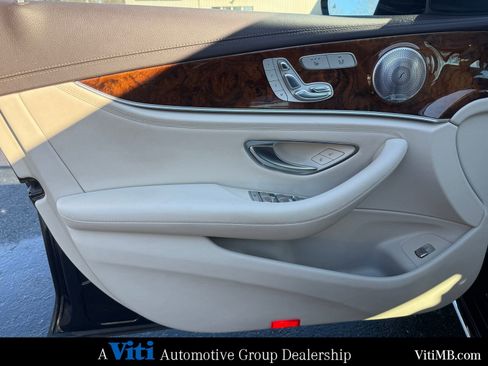 Used 2017 Mercedes-Benz E 300 4MATIC image 16