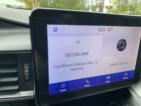 Used 2020 Ford Explorer XLT w/ Equipment Group 202A image 23